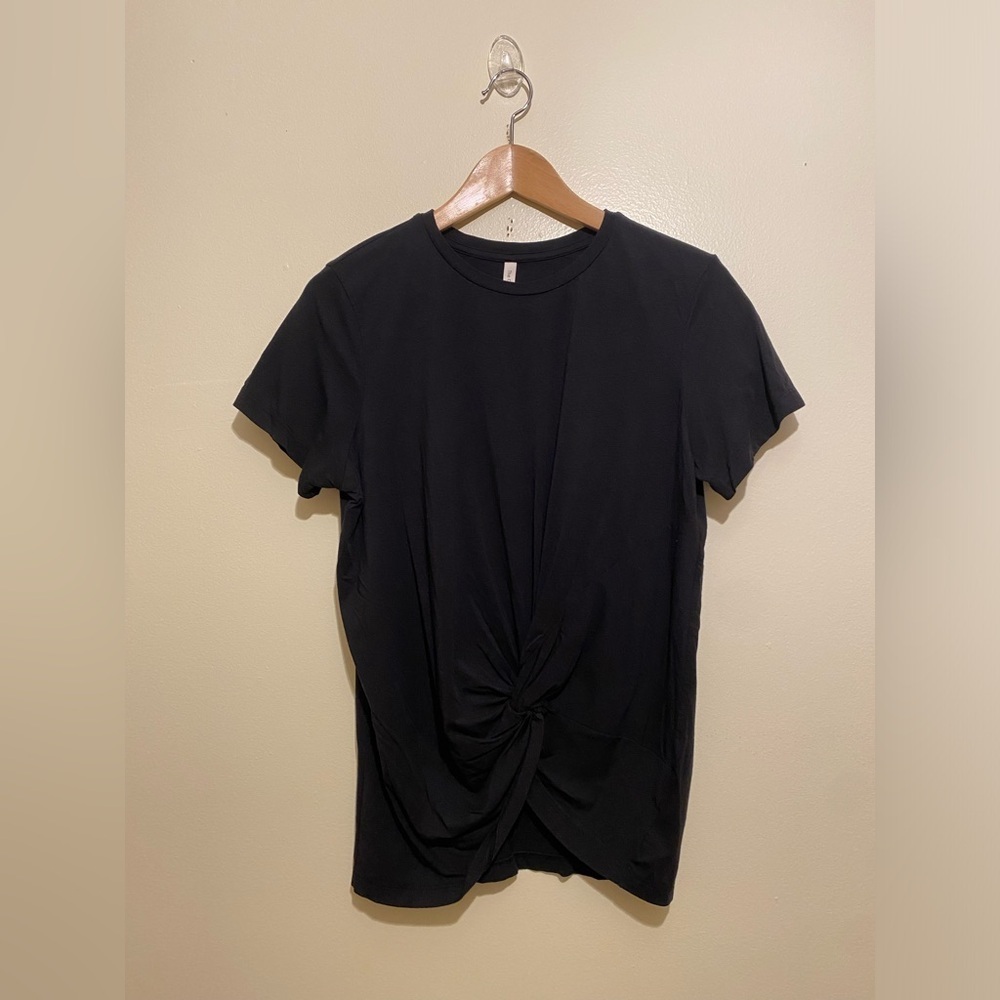 Babaton Aritzia Black Short Sleeve Knot Top. Size M